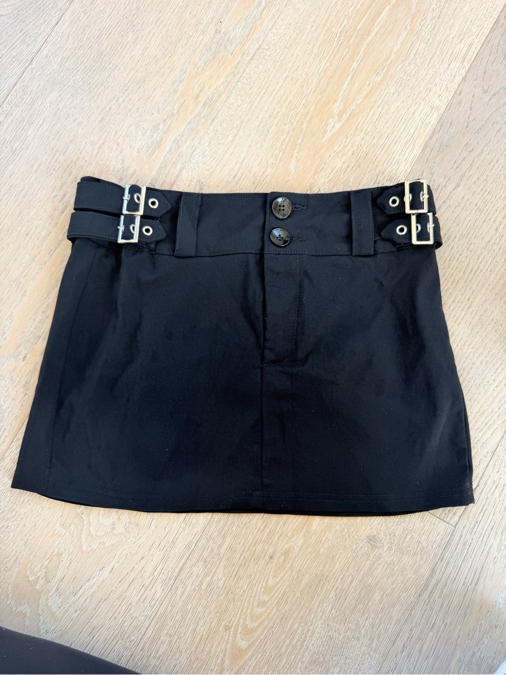 SHEIN Black Mini Skirt with Double Buckle Waist